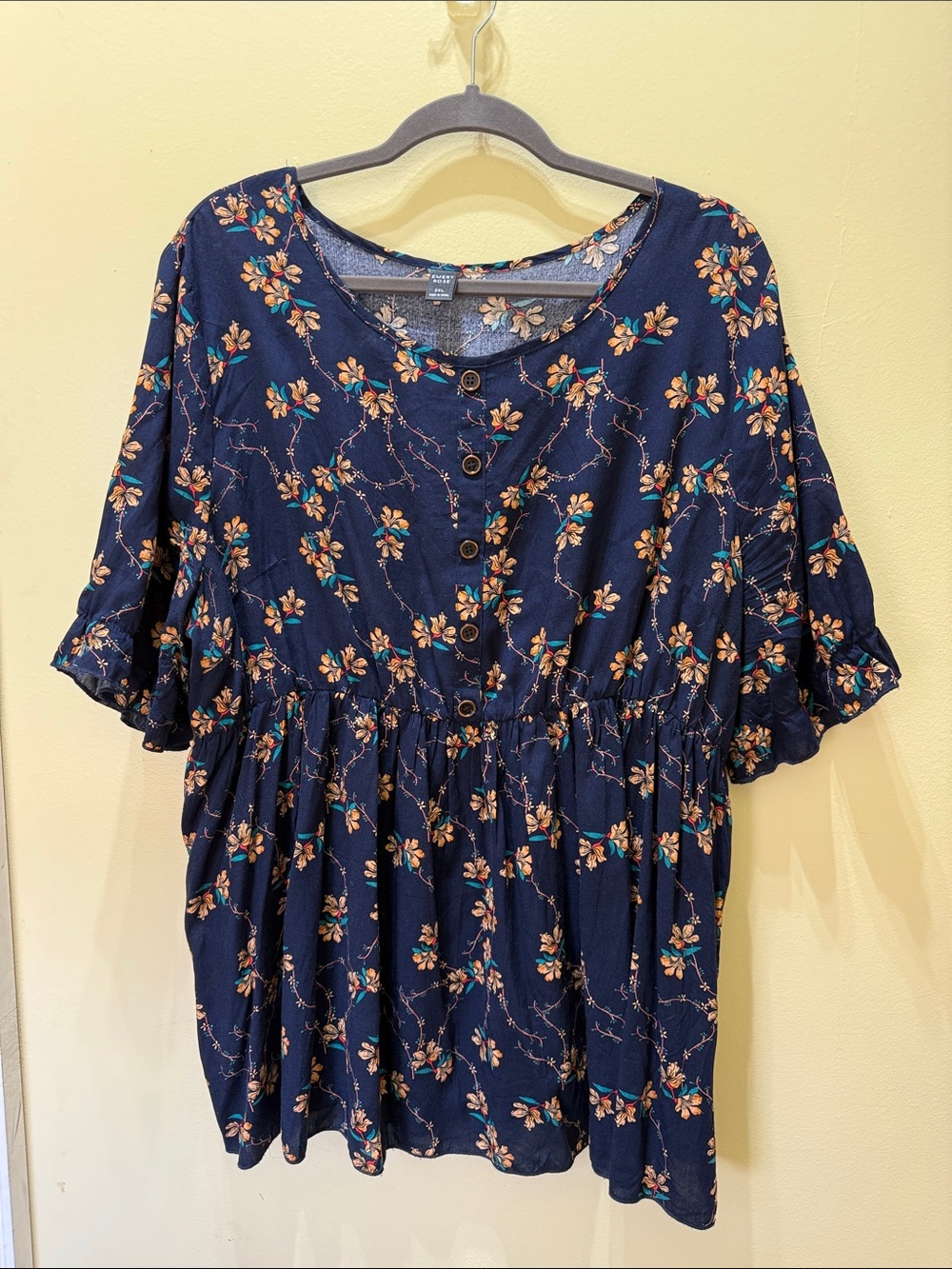 Floral Navy Button-Front Peplum Blouse